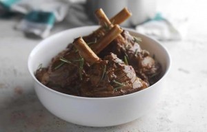 Lamb shanks with anchovies