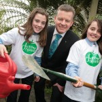 Trevor Sargent TD gives a guiding hand to Jessica Skelton and Sarah Darcy from Scoil Aine in Clondalkin at the Grow Organic launch!